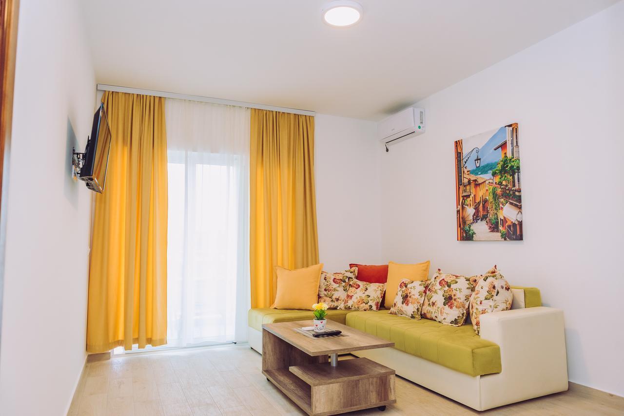Apartments Krstovic Сутоморе Экстерьер фото