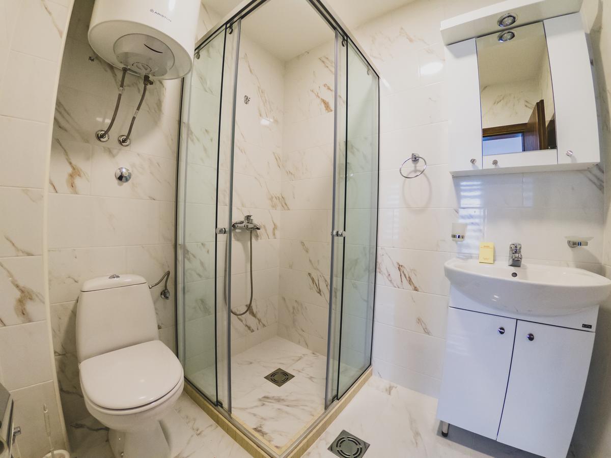 Apartments Krstovic Сутоморе Экстерьер фото
