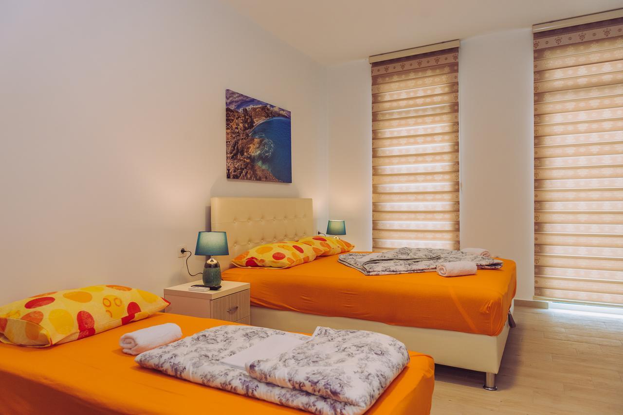 Apartments Krstovic Сутоморе Экстерьер фото