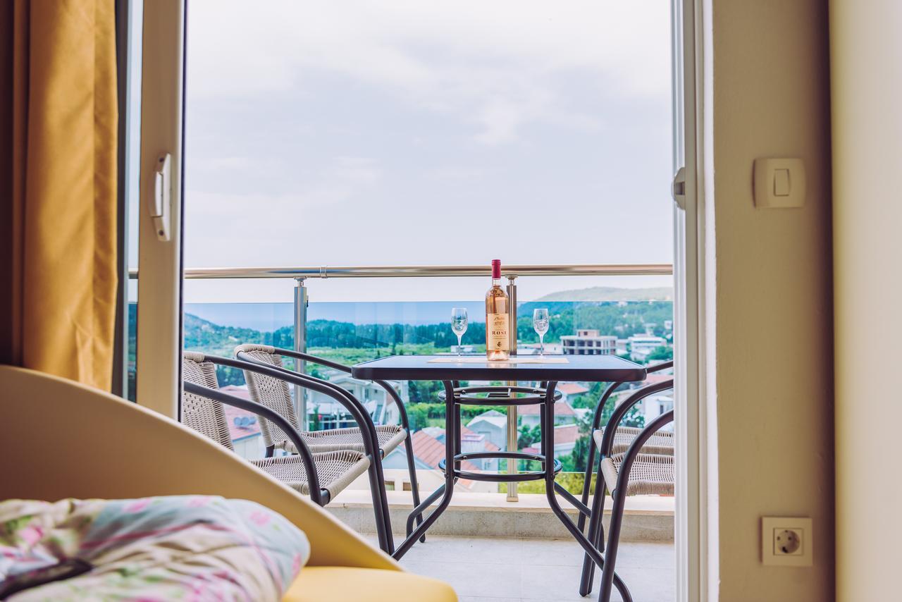 Apartments Krstovic Сутоморе Экстерьер фото